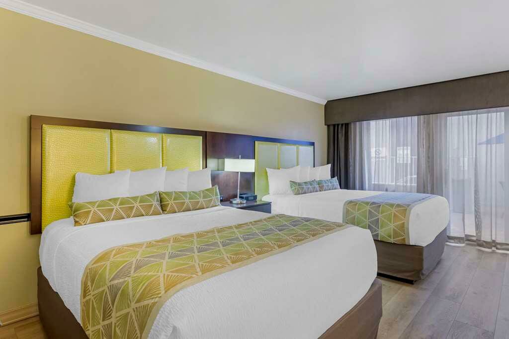 Фото Best Western Canoga Park Motor Inn