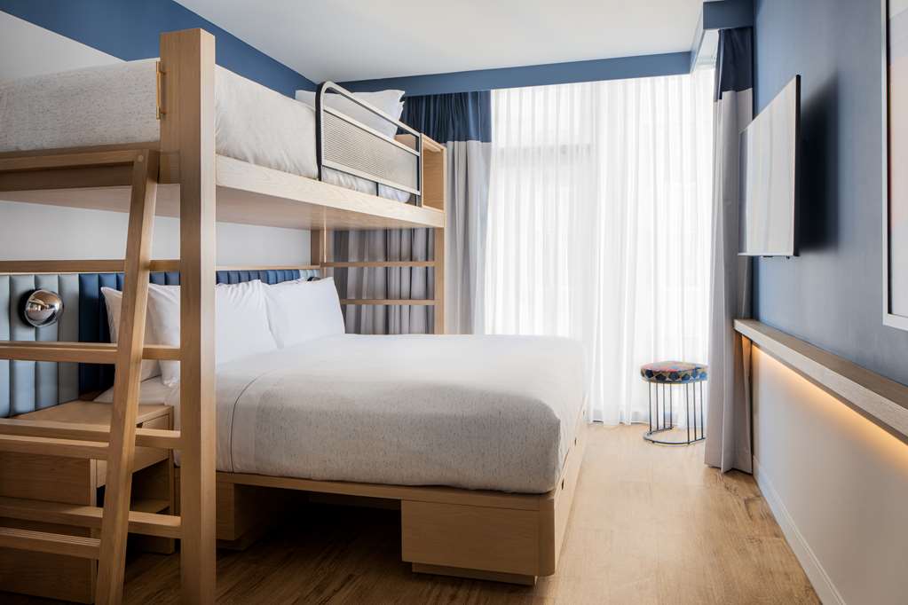 Фото Motto by Hilton New York City Chelsea