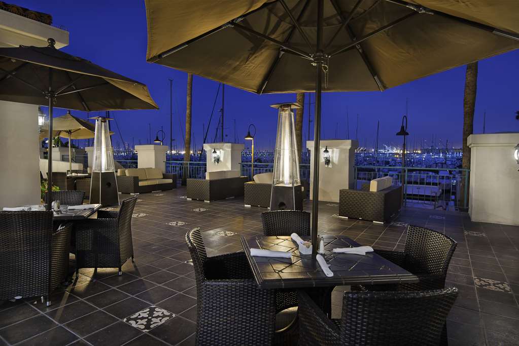 Фото DoubleTree by Hilton San Pedro - Port of Los Angeles