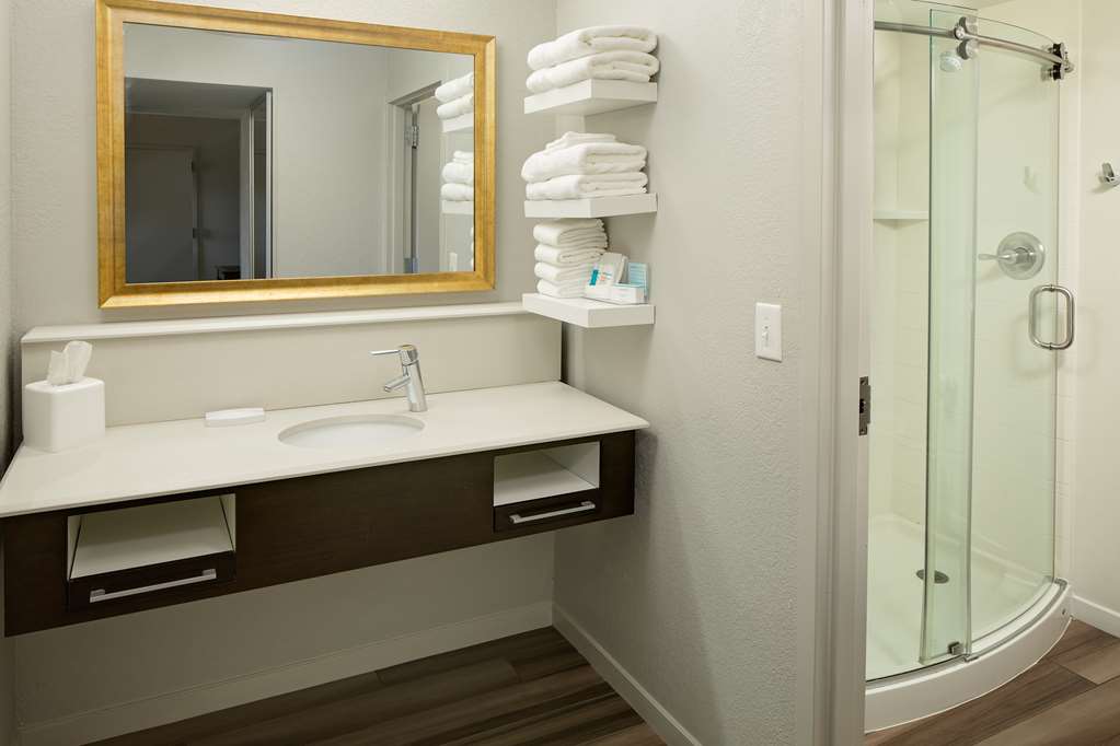 Фото Hampton Inn & Suites Nashville-Airport