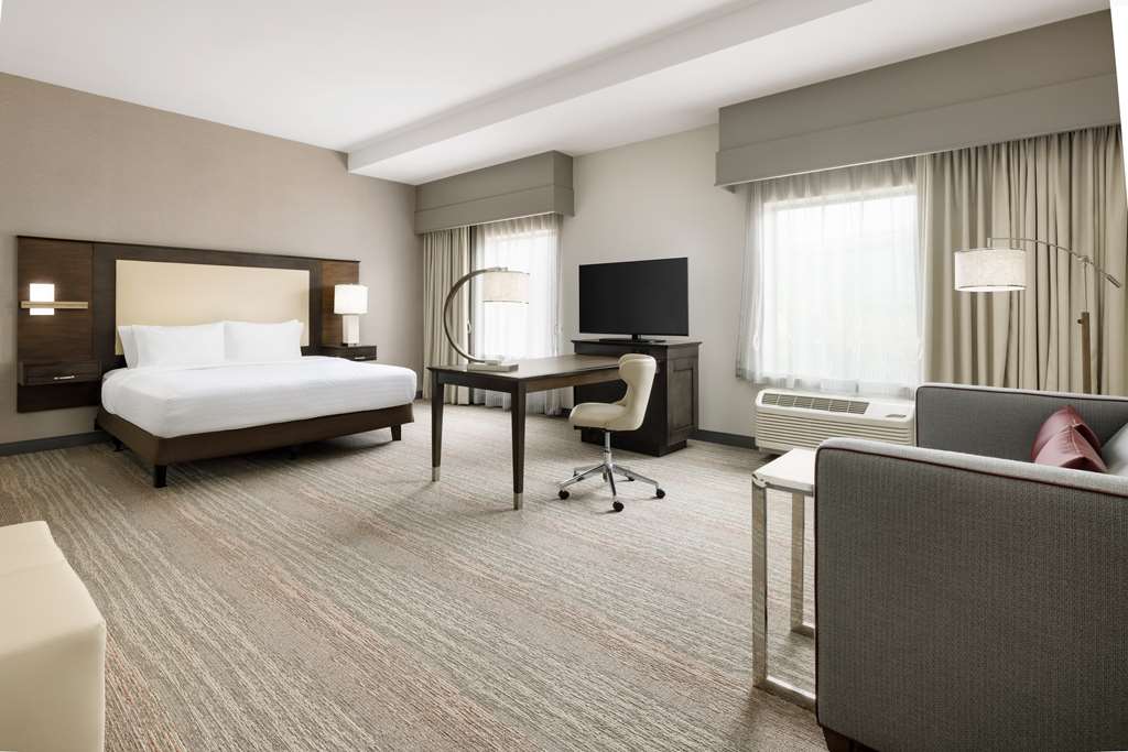 Фото Hampton Inn & Suites Napa