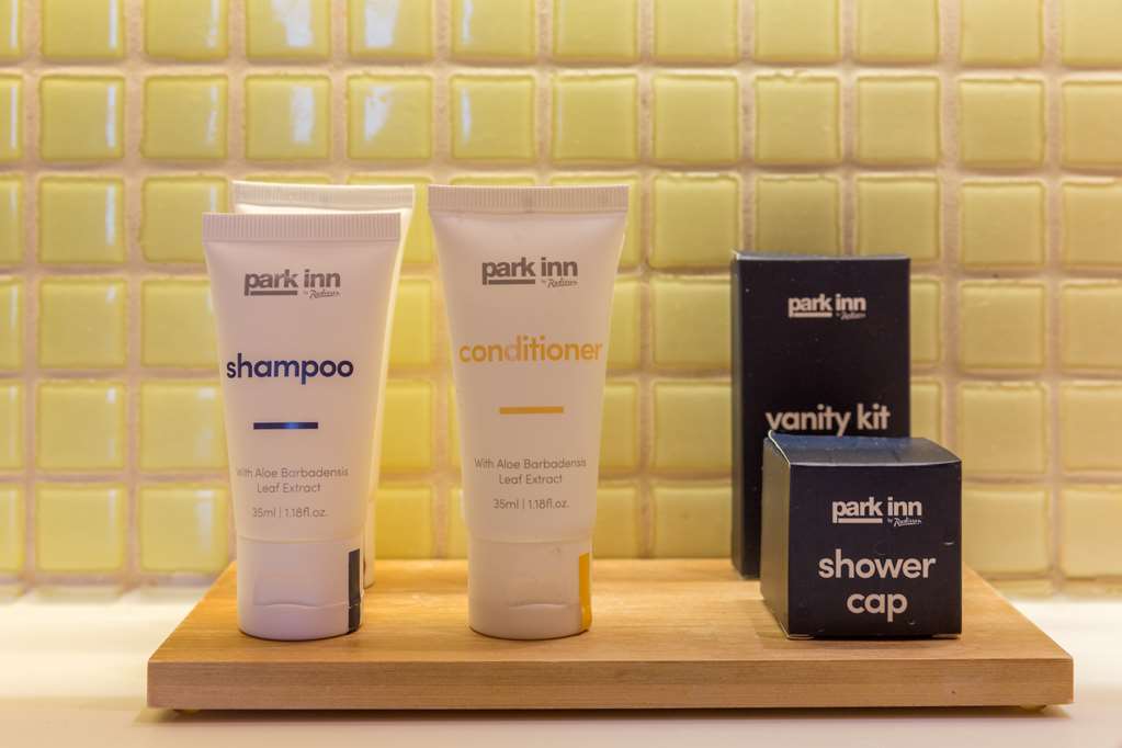 Фото Park Inn by Radisson Amsterdam City West