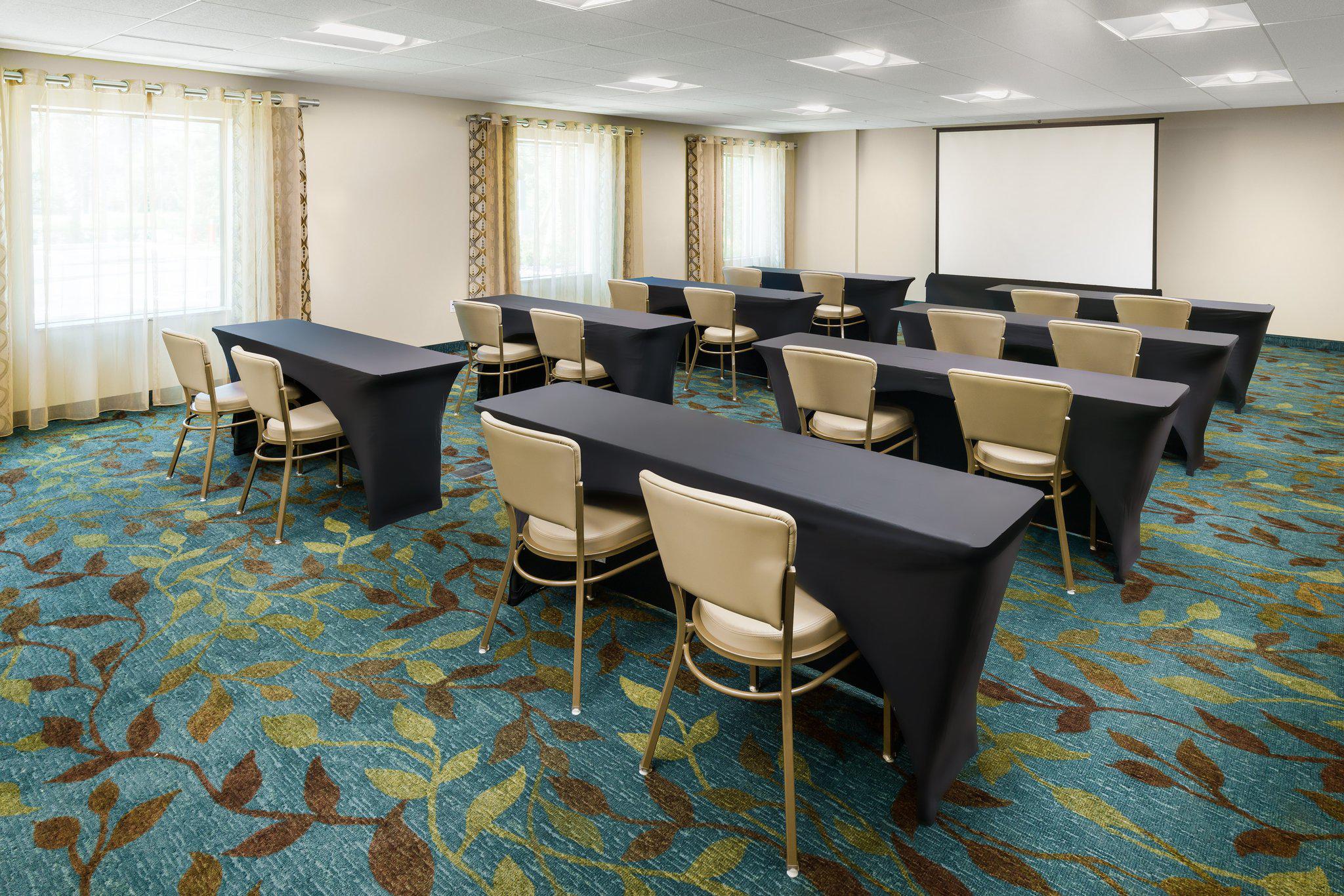 Фото Candlewood Suites Orlando - Lake Buena Vista, an Ihg Hotel
