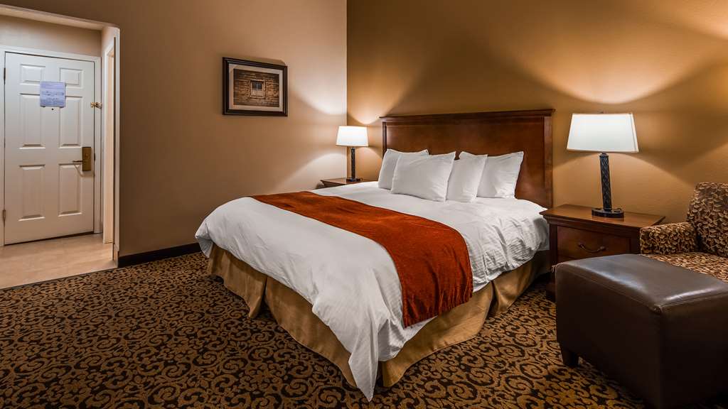 Фото Best Western Tyrolean Lodge