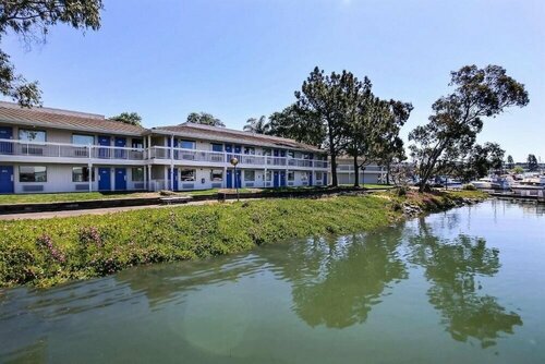 Гостиница Motel 6 Oakland, Ca - Embarcadero в Окленде