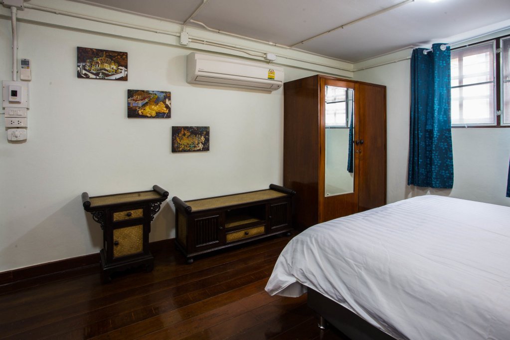 Фото Baan Gaysorn Hostel