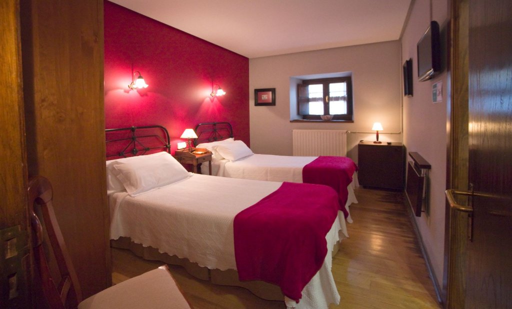 Фото Hotel Castillo de Valdés Salas