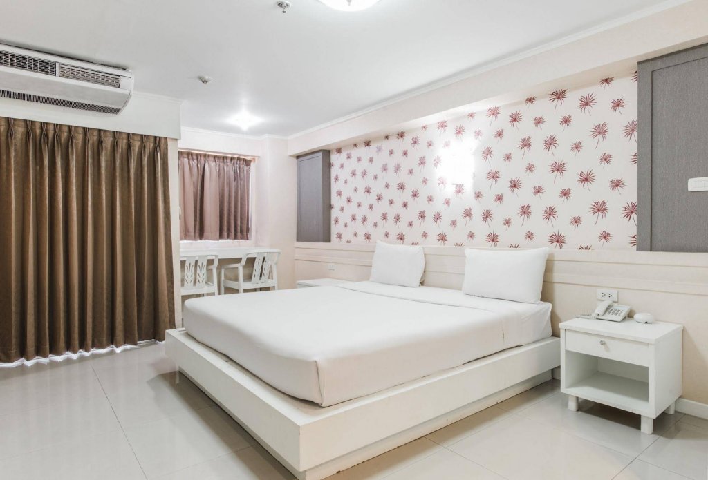 Фото Convenient Park Bangkok