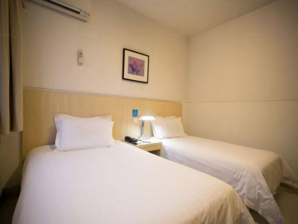 Фото Jinjiang Inn Suzhou Guanqian Street