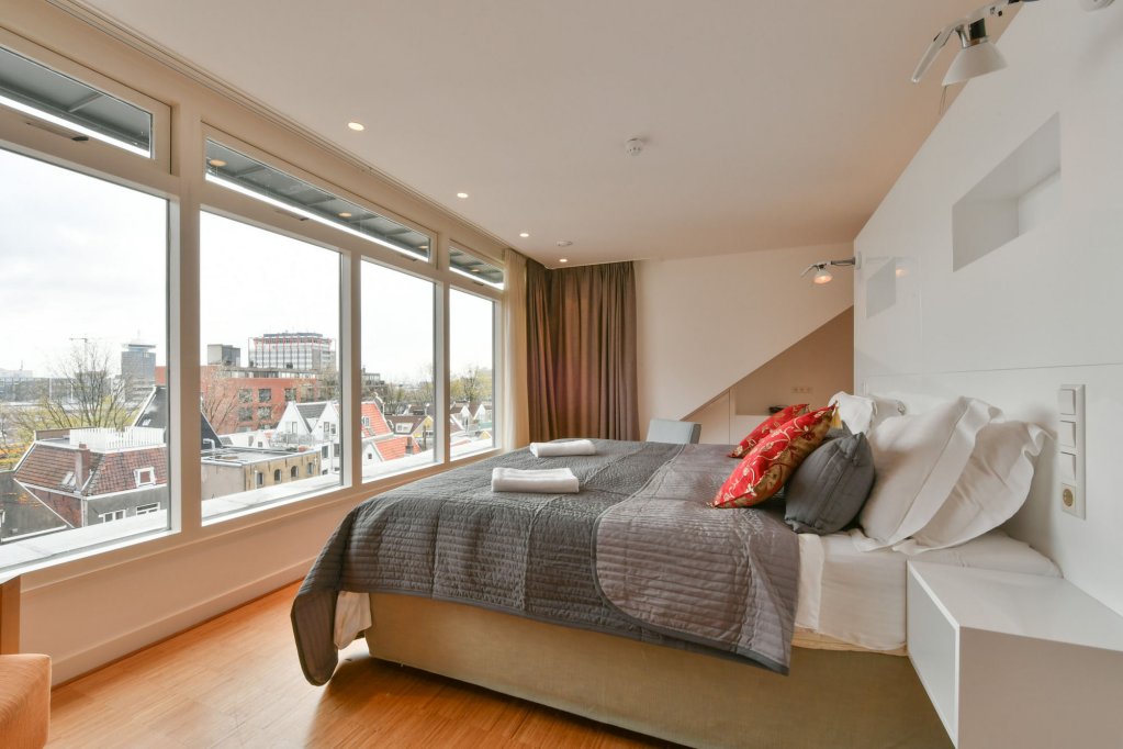 Фото The Bank Hotel