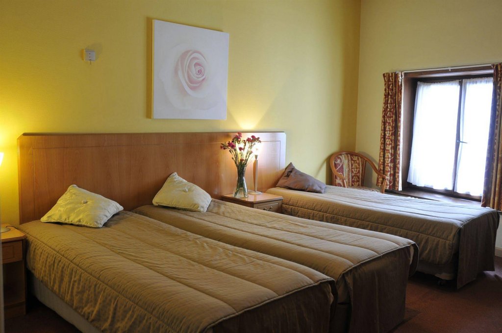 Фото Hotel du Theatre