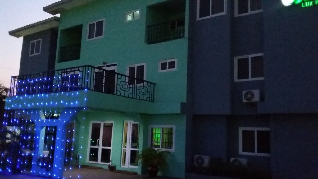 Фото Bella Luxury Hotel