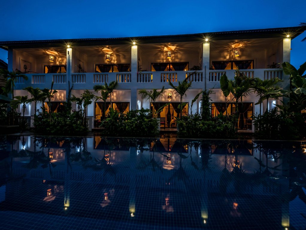 Фото La Residence WatBo Hotel