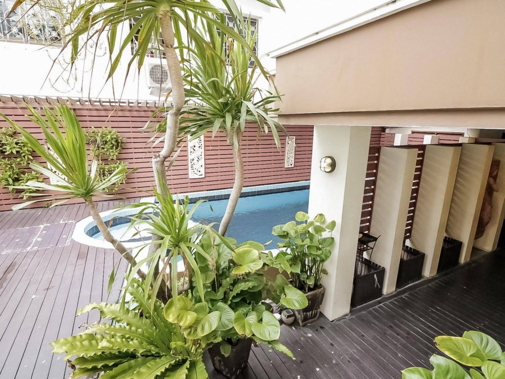 Фото Unico Srinakarin Residence