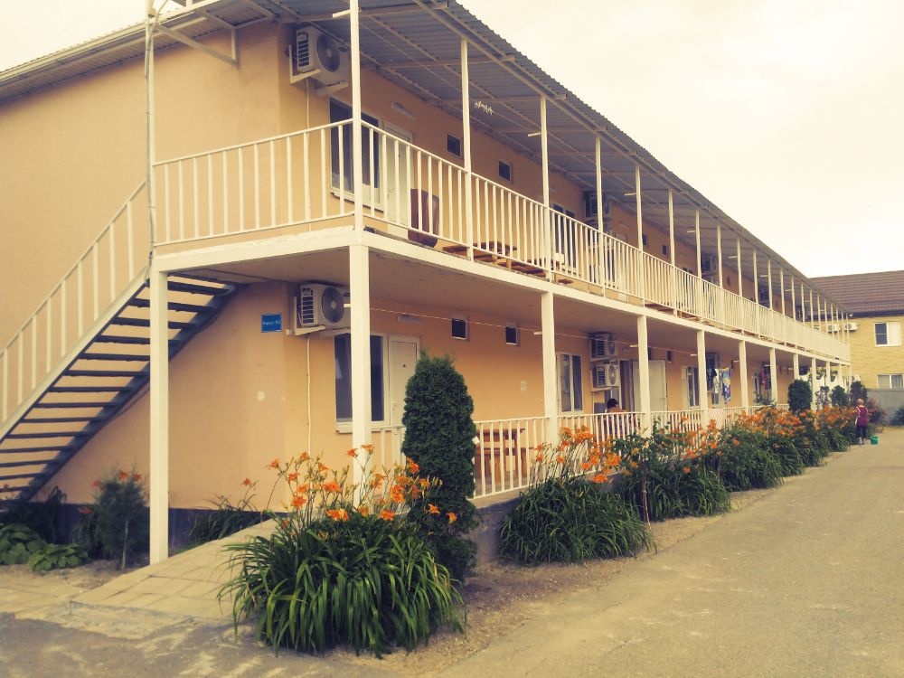 Фото отеля 1