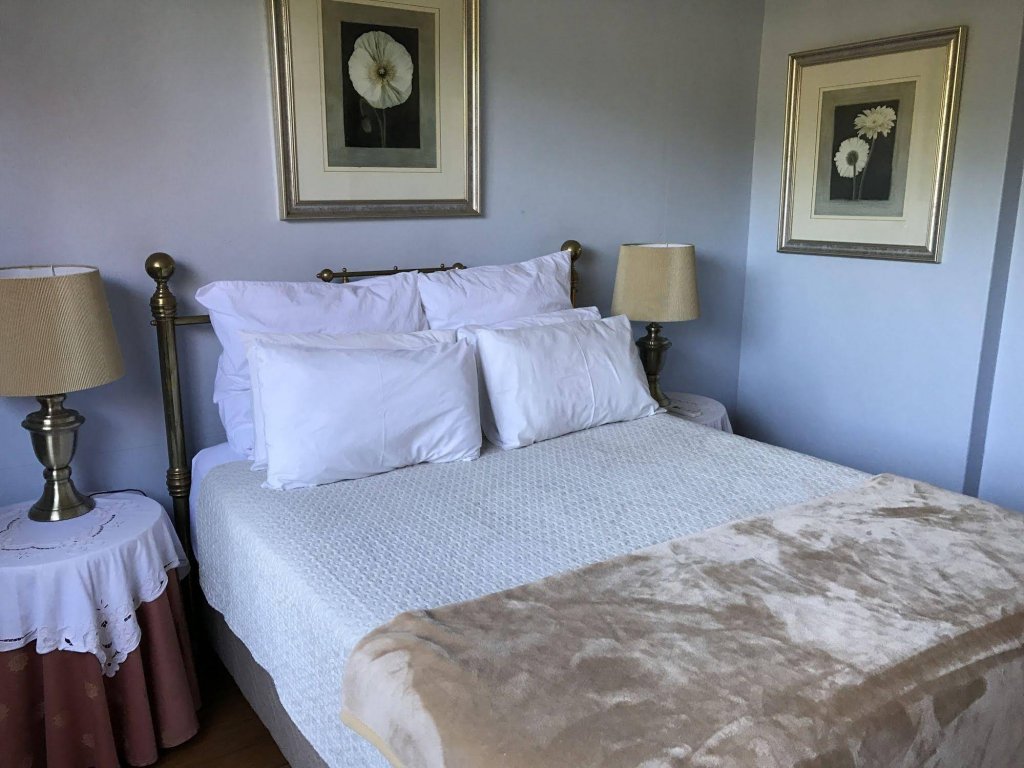 Фото Edens Guest House