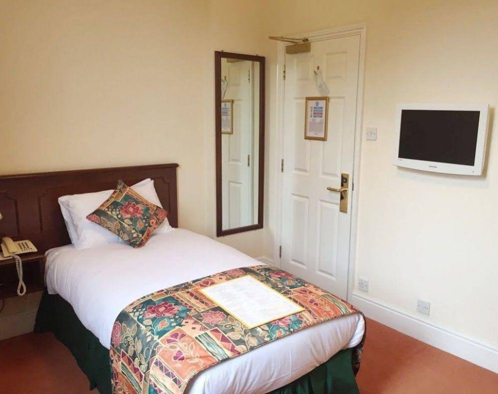 Фото Arundel House Hotel