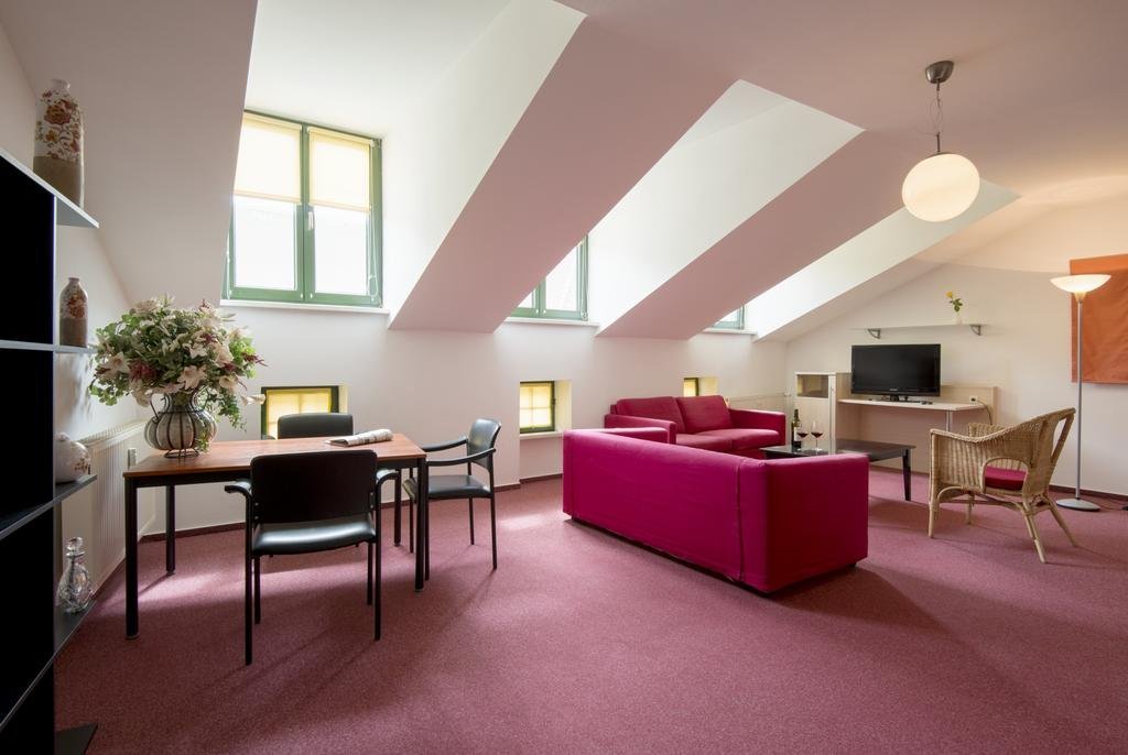 Фото Hotel am Luisenplatz