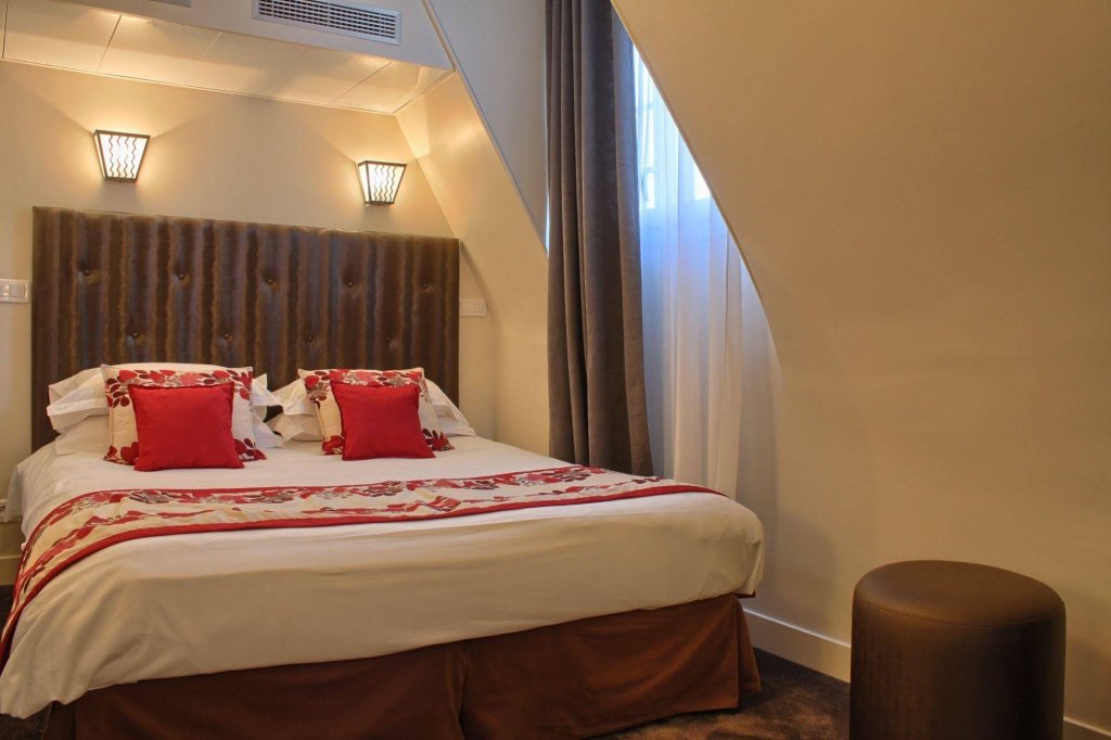 Фото Hotel and Residence du Lion d'Or