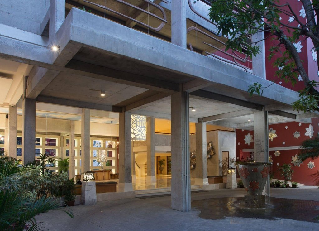 Фото Amnaya Resort Kuta