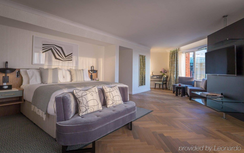 Фото Conrad Dublin