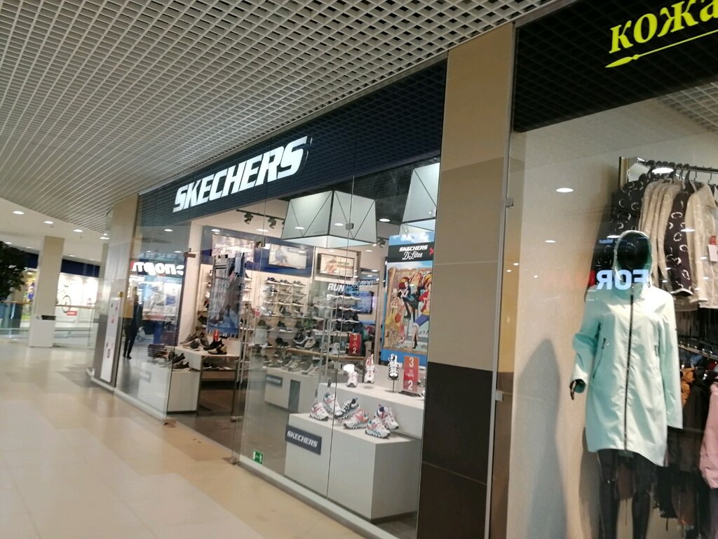 skechers outlet on flamingo