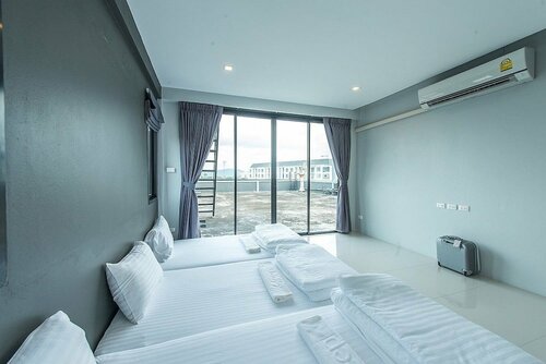 Гостиница Sleep Hotel в Сураттани