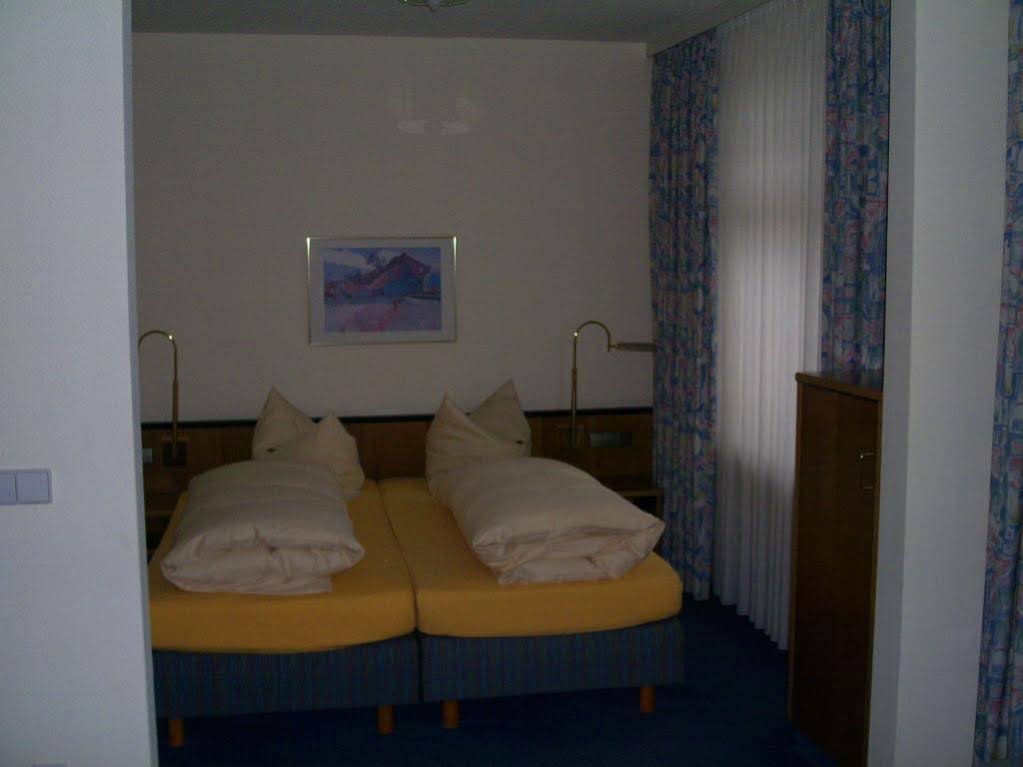 Фото Hotel Neustädter Hof