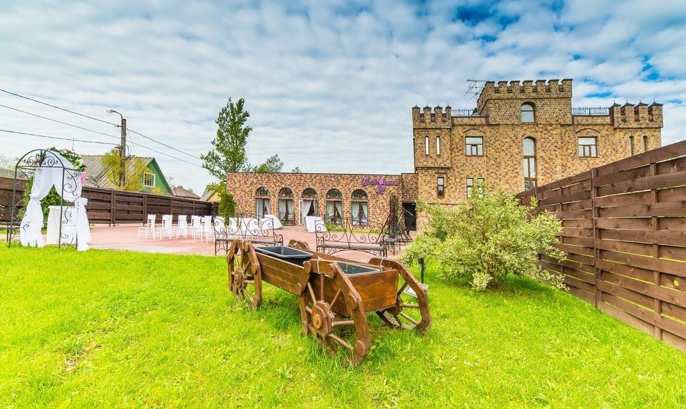 Фото Замок в Пушкине