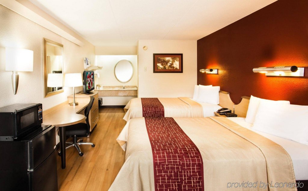 Фото Red Roof Inn Detroit - Warren