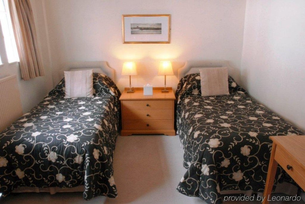 Фото Marlborough Arms Hotel