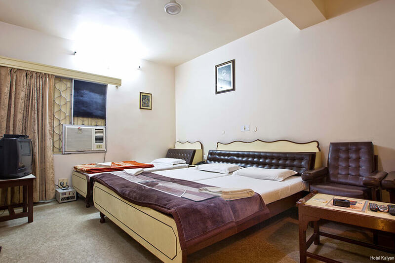 Фото Hotel Kalyan