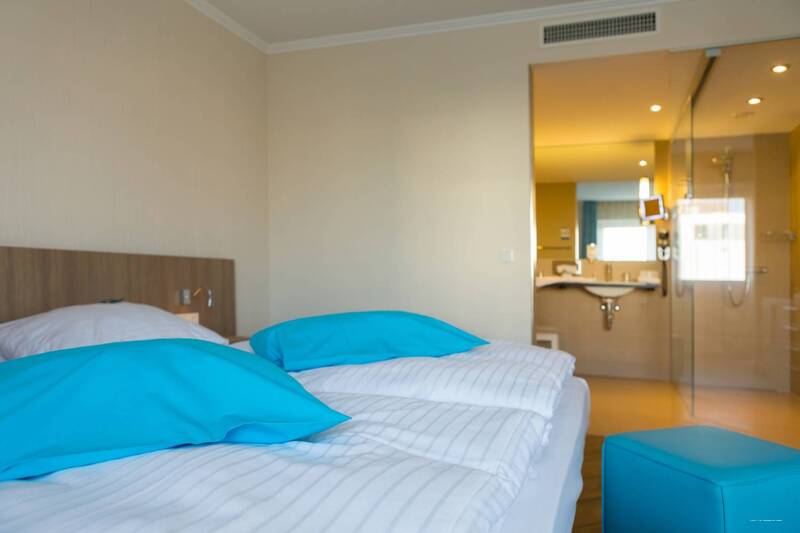 Фото Hotel Vier Jahreszeiten Lübeck