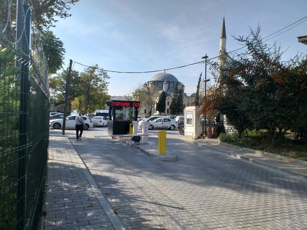 Otoparklar Ispark - Azapkapı Haliç Metro Otoparkı, Beyoğlu, foto