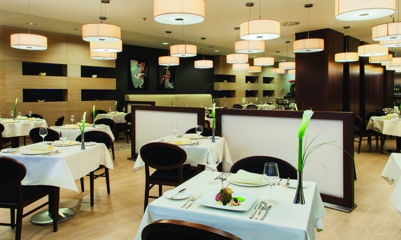 Фото DoubleTree by Hilton Hotel Kosice