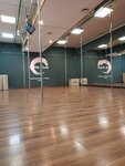 Skyline Studio (Gorodok B Microdistrict, 3rd Pochtovoye Otdeleniye Street, 65) ، مدرسة لتعليم الرقص