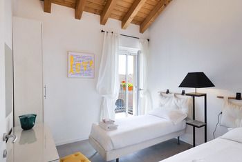 Фото At Home Heart of Milan - Porta Vittoria