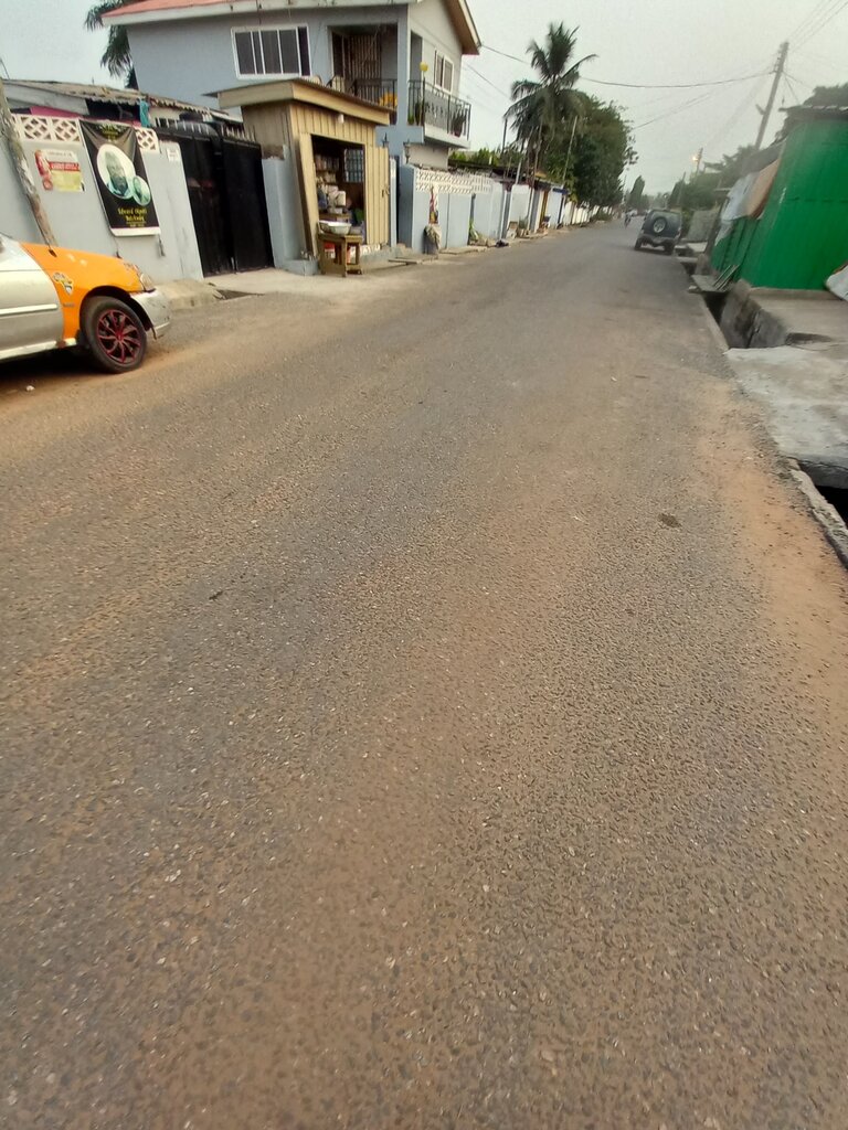 Beauty salon Tina's, Earth, photo