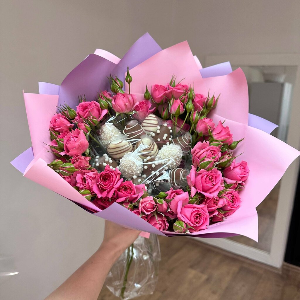 Flowers and bouquets delivery Key To Heart, Krasnodar, photo