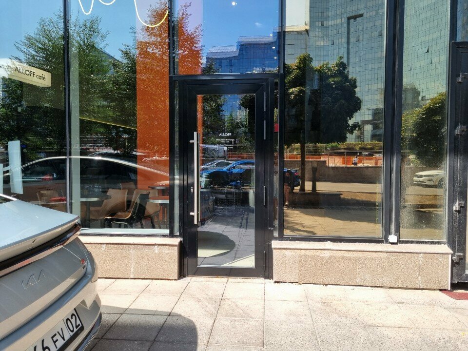 Clothing store Alloff, Almaty, photo