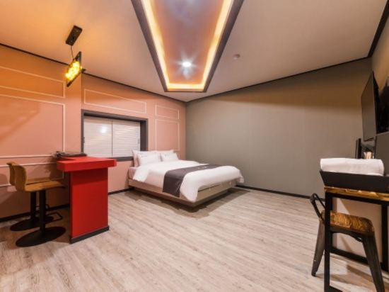 Фото Suwon Yeongtong K Hotel