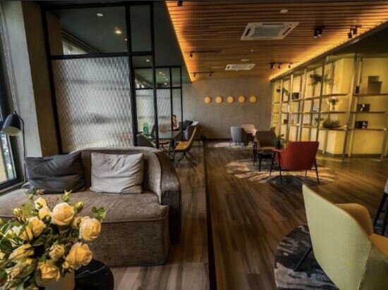 Фото Ceylonz Suites Klcc by Mana-Mana