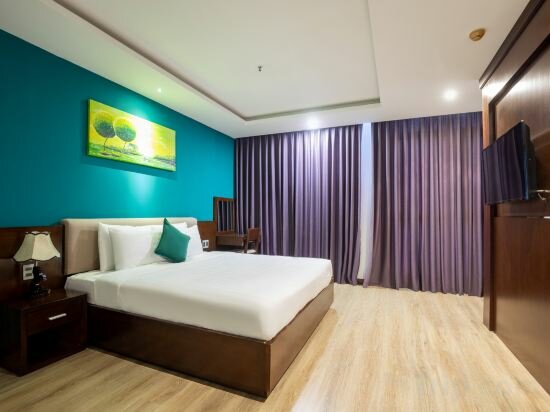 Фото Golden Sun Hotel