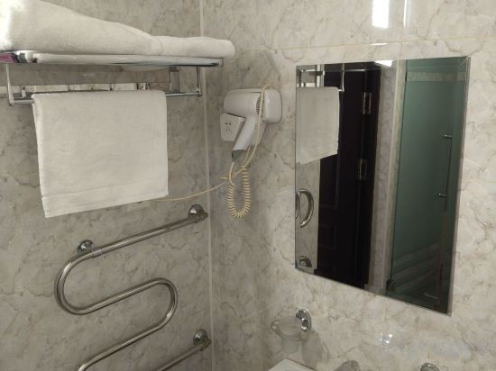 Фото Tourist Inn Hotel