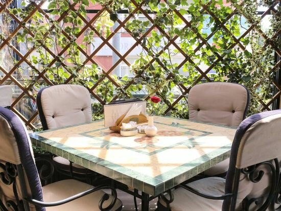 Фото Swiss Diamond Hotel Prishtina