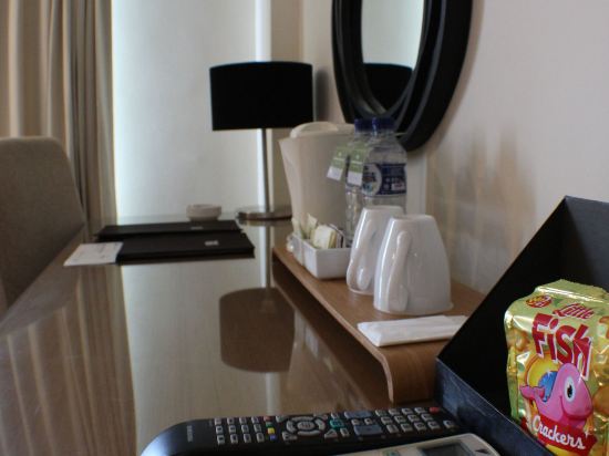 Фото Hotel Santika Pandegiling Surabaya