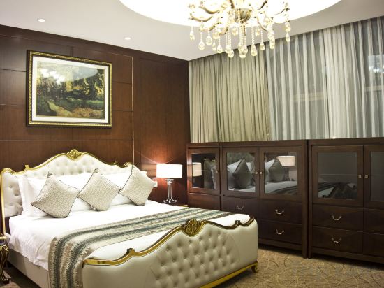 Фото Tang Palace Hotel