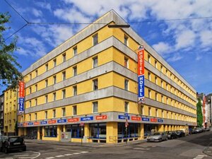 Гостиница A&o Köln Neumarkt