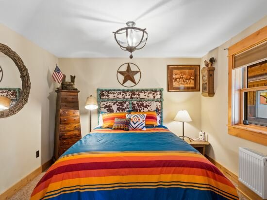 Фото The Big House at Bunk House