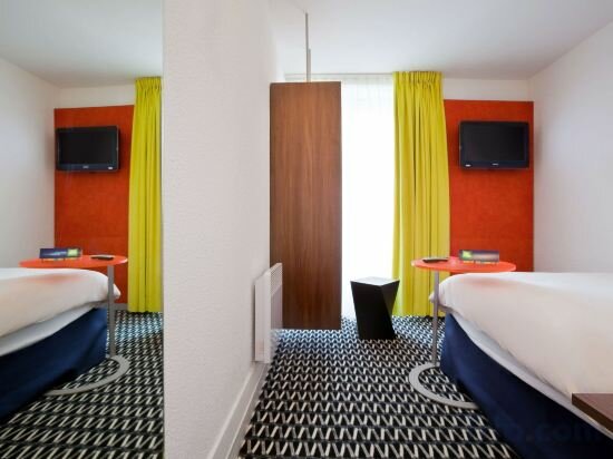 Фото ibis Styles Paris République Le Marais Hotel
